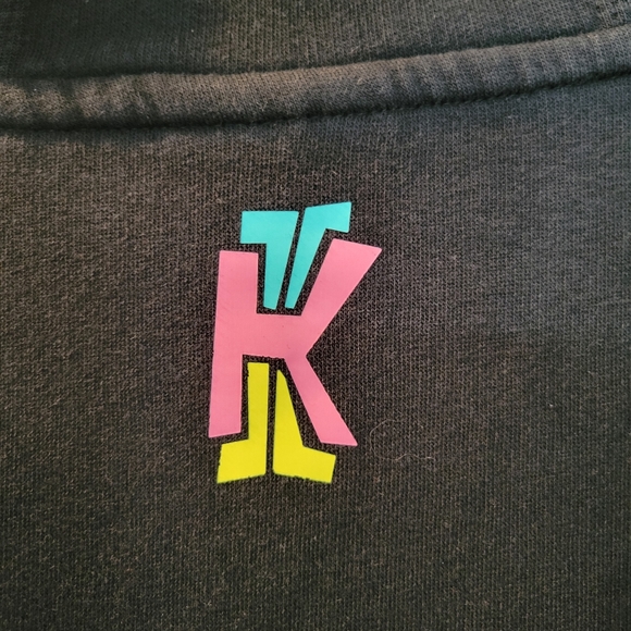 Nike Kyrie Graphic "Best Of What" MultiColor Dri-Fit Pullover Hoodie Kids Size L - Picture 4 of 5